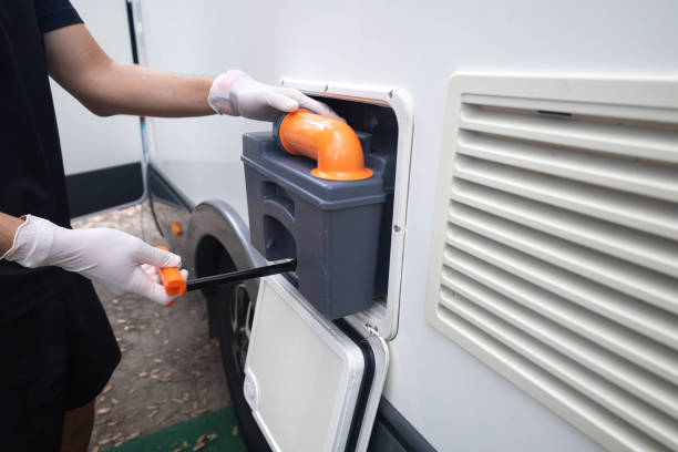 Portable Toilet Options We Offer in Elizabeth Lake, CA